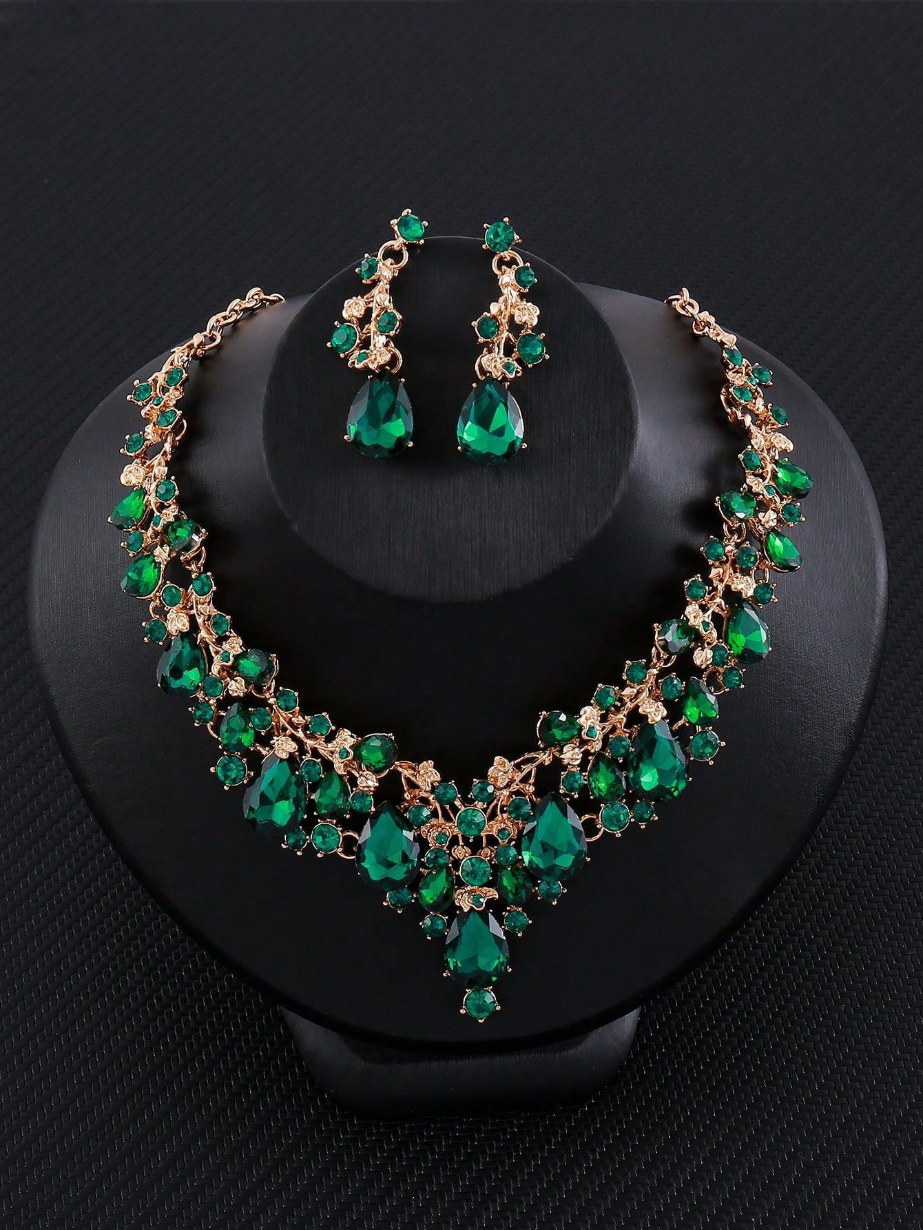 RGM001 Luxury Emerald Green Crystal Teardrop Necklace & Earrings Jewelry Set