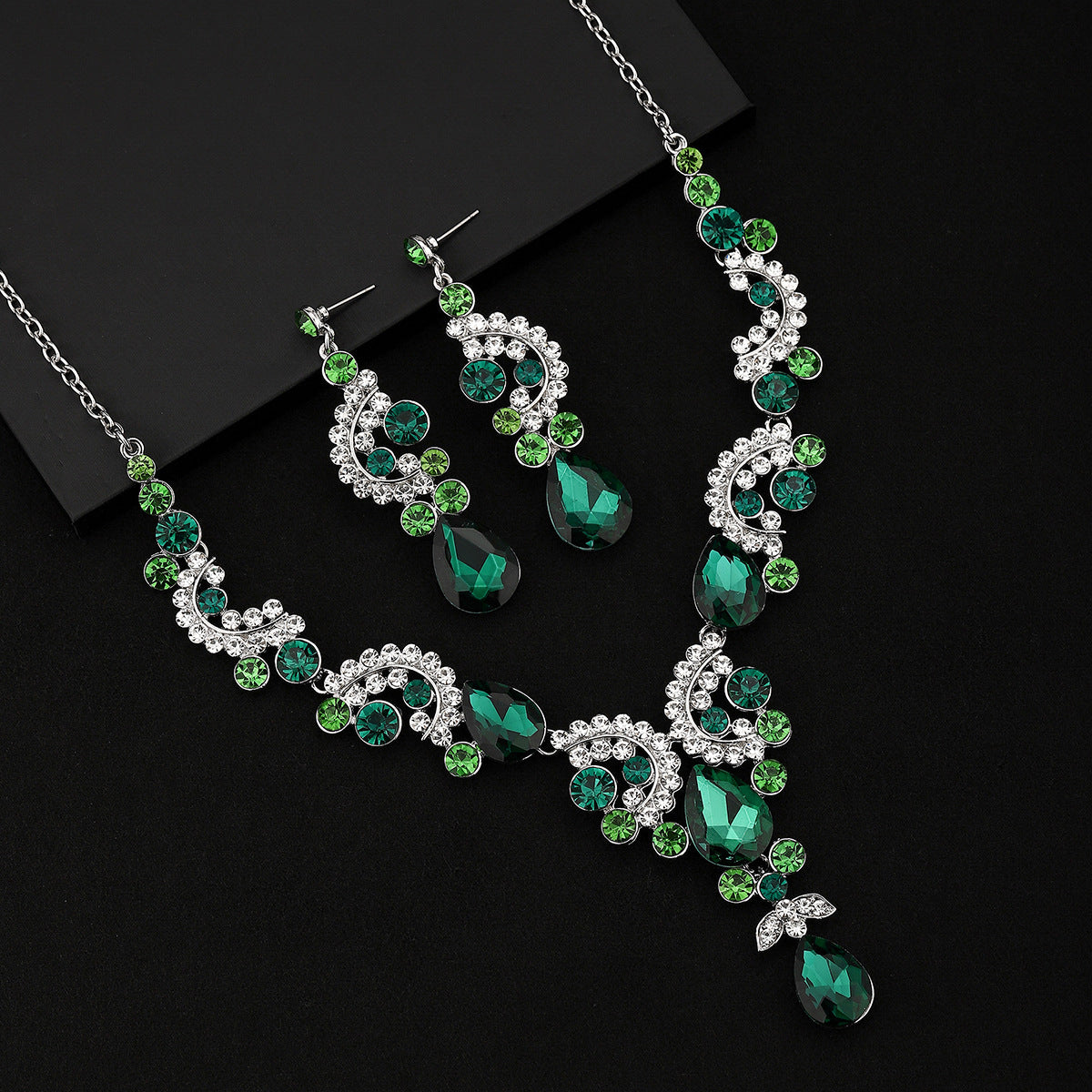 RGM007 Luxury Rhinestone Emerald Green Jewelry Set | Mother of the Bride