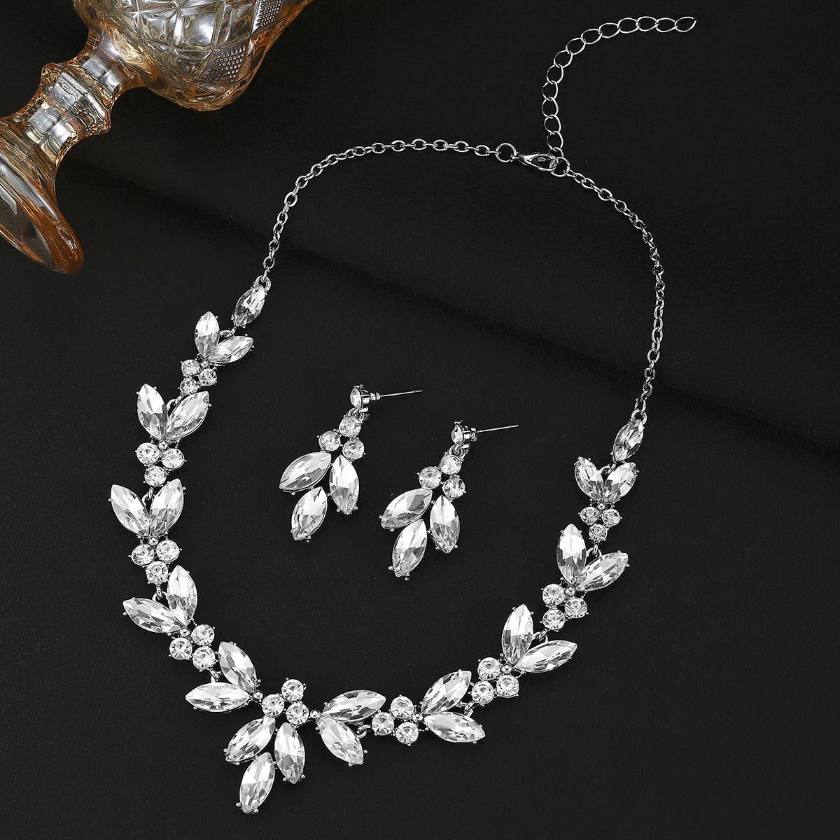 RGM003 Regal Emerald Green Waterdrop Statement Necklace Set for Brides