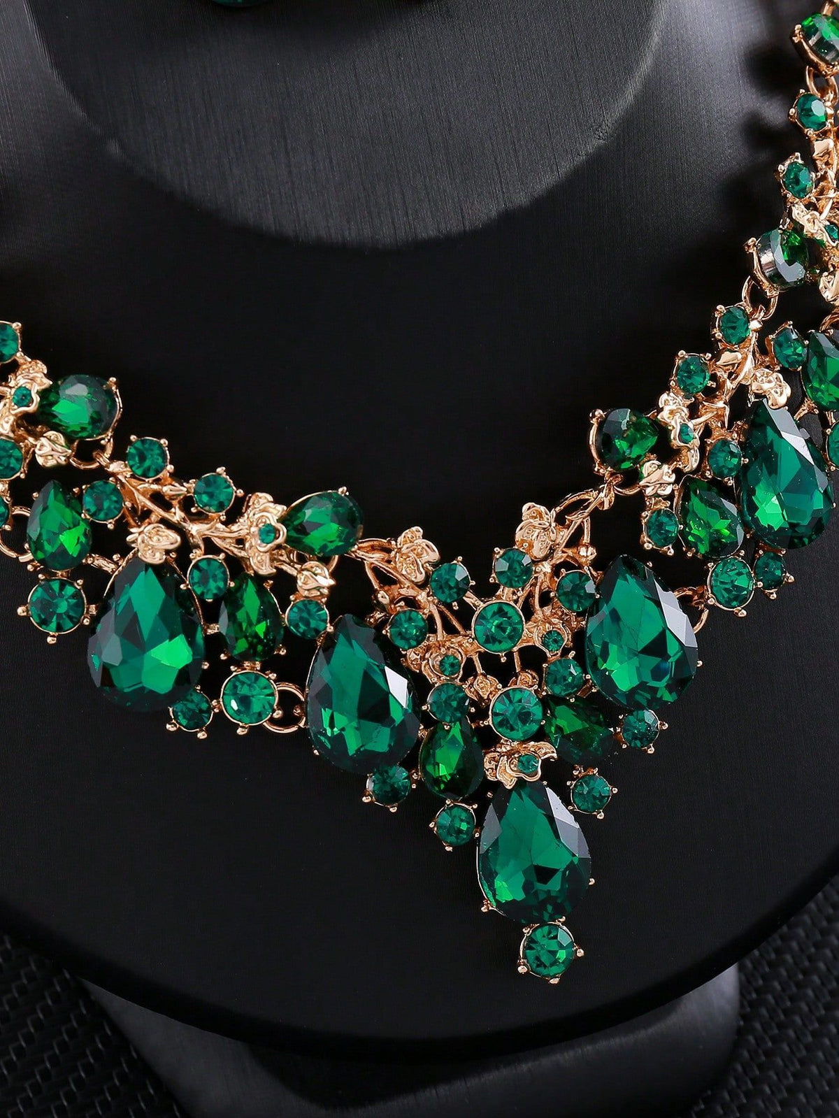 RGM001 Luxury Emerald Green Crystal Teardrop Necklace & Earrings Jewelry Set