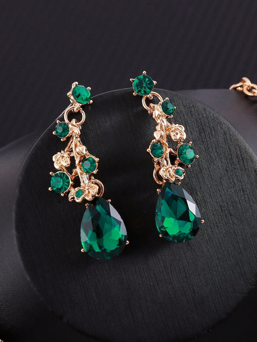 RGM001 Luxury Emerald Green Crystal Teardrop Necklace & Earrings Jewelry Set