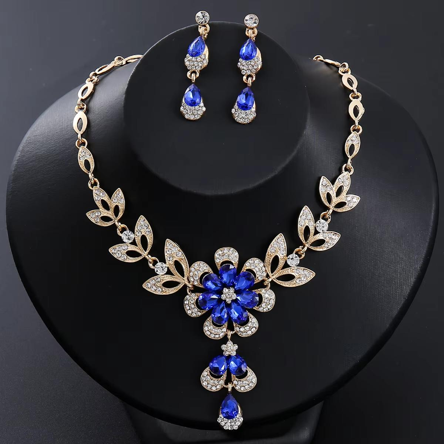 RGM006 Exquisite Emerald Teardrop Crystal Jewelry Set for Anniversary